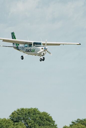 Fly In Safari Mackair