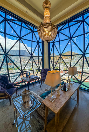 Royal Portfolio The Silo Deluxe Superior Suite